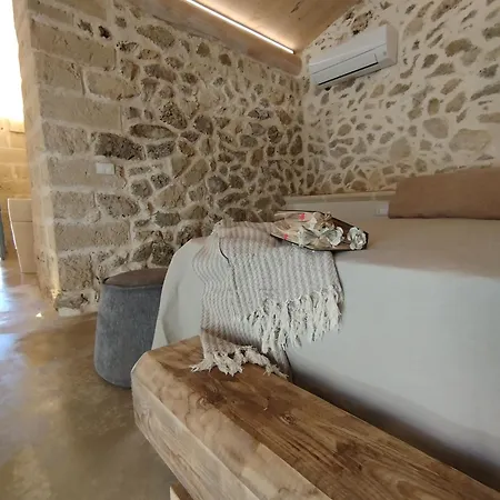 Konukevi Masseria Petra 4*