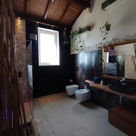Konukevi Masseria Petra 4*